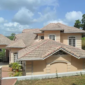 Idilio Escape Homestay